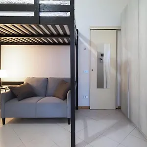 https://calvi-studio.italymilanhotels.net